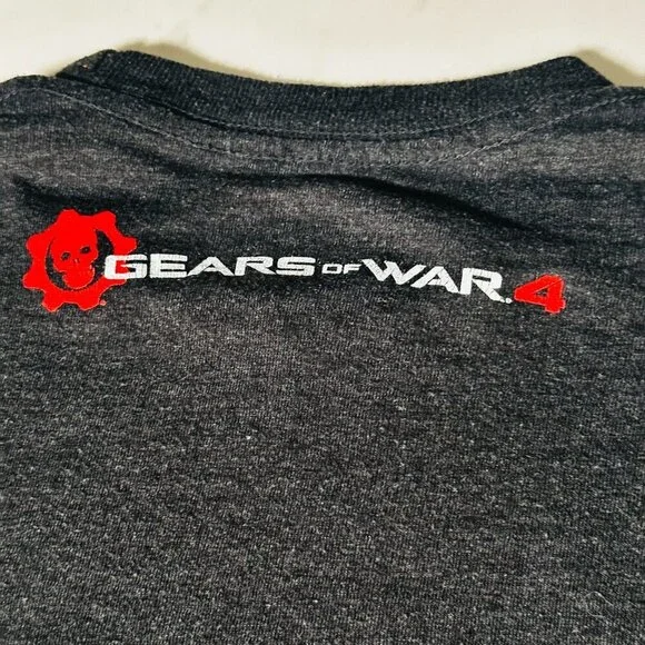 Gears of War Gray T-Shirt - Front Graphic Chainsaw - Size Medium - Microsoft - Picture 5 of 8